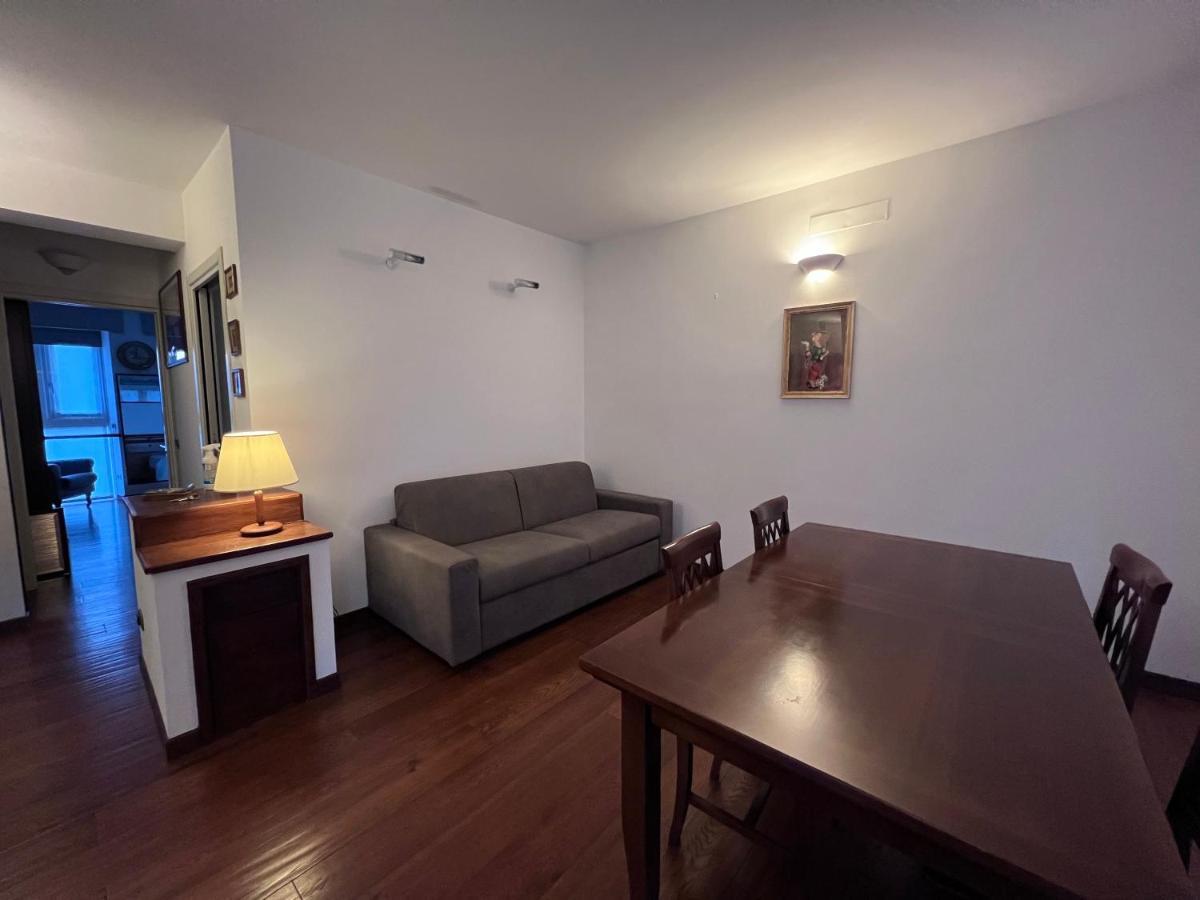 Casa Vacanze Attico Sul Lago Di Lecco, A Due Passi Dal Centro Con Posto Auto Zewnętrze zdjęcie