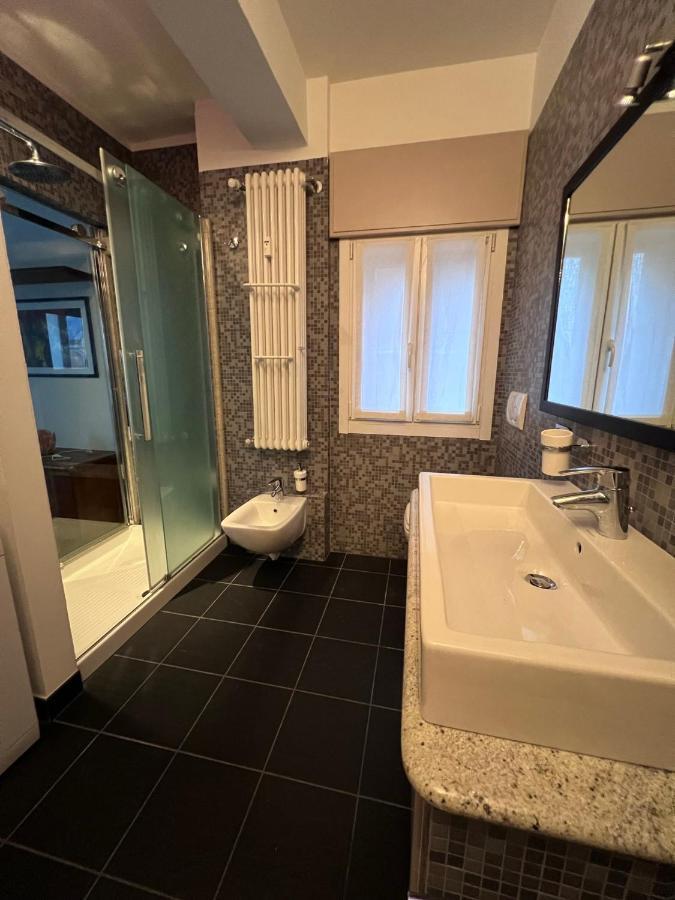 Casa Vacanze Attico Sul Lago Di Lecco, A Due Passi Dal Centro Con Posto Auto Zewnętrze zdjęcie