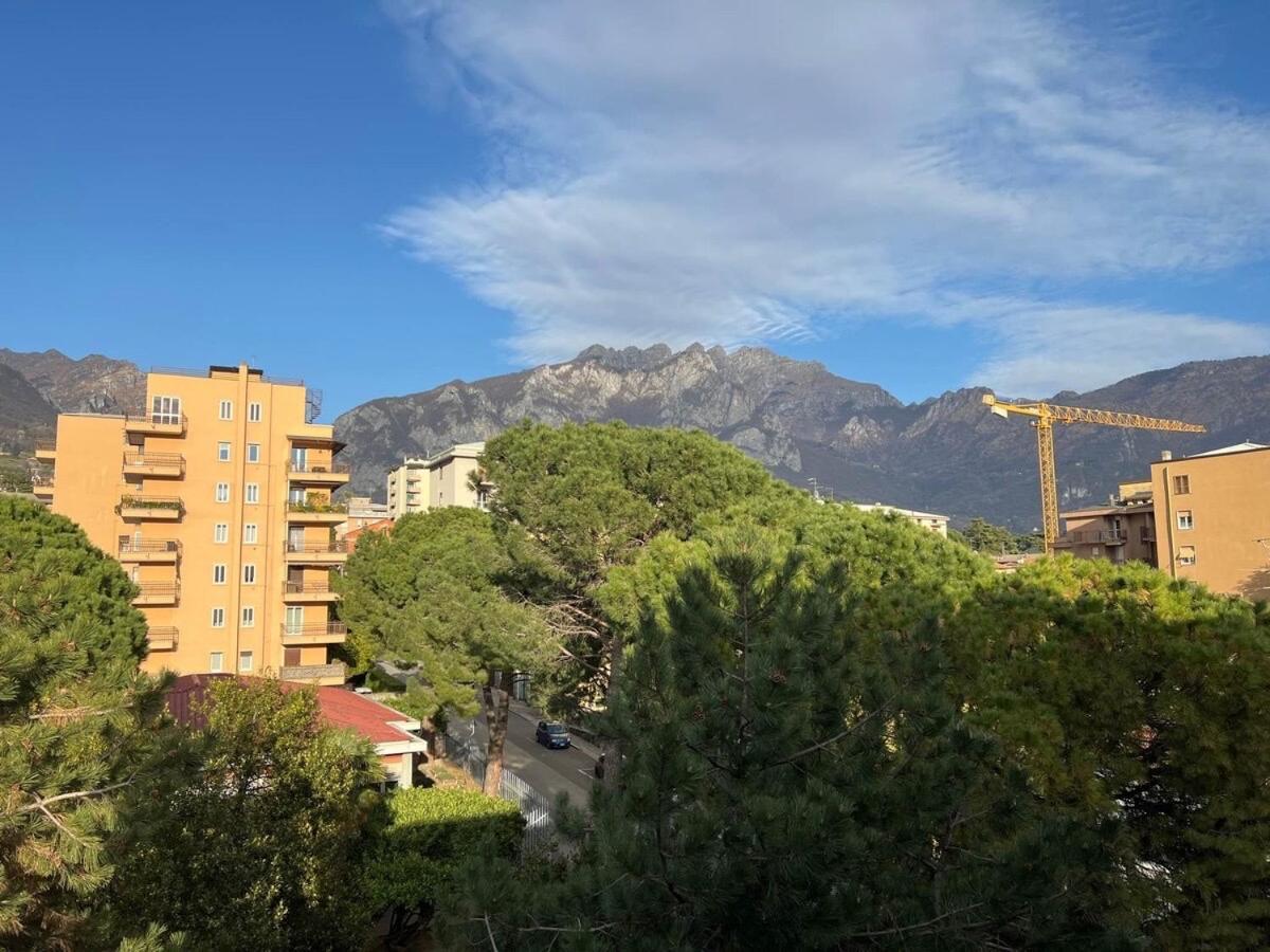 Casa Vacanze Attico Sul Lago Di Lecco, A Due Passi Dal Centro Con Posto Auto Zewnętrze zdjęcie